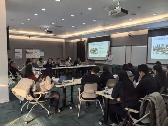 6E880CD8A46AE924AA3D554F556_99996286_9BC4